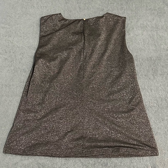 Top - Picture 2 of 5